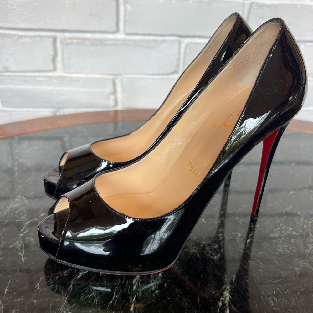Christian Louboutin Very Prive Patent PeepToe Pumps perfect condition ❤️ - Picture 3 of 13